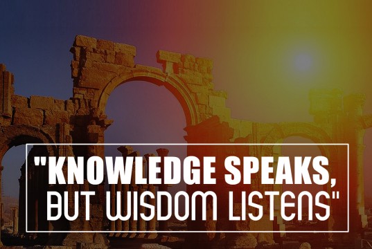 Aprenda inglês com citações #22: Knowledge speaks...